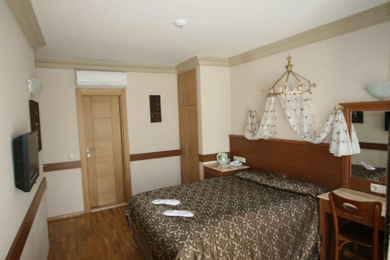 Hotel Peninsula Grand Bombay Esterno foto