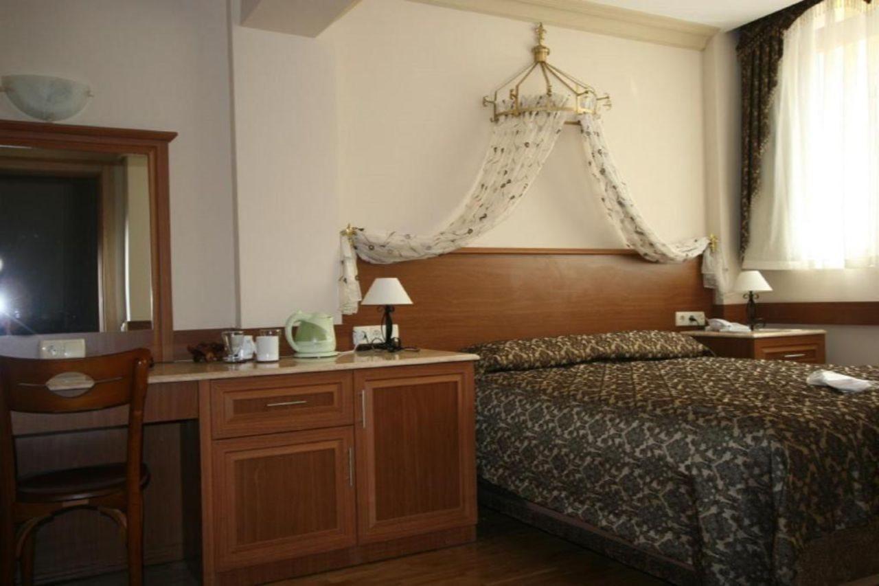 Hotel Peninsula Grand Bombay Esterno foto
