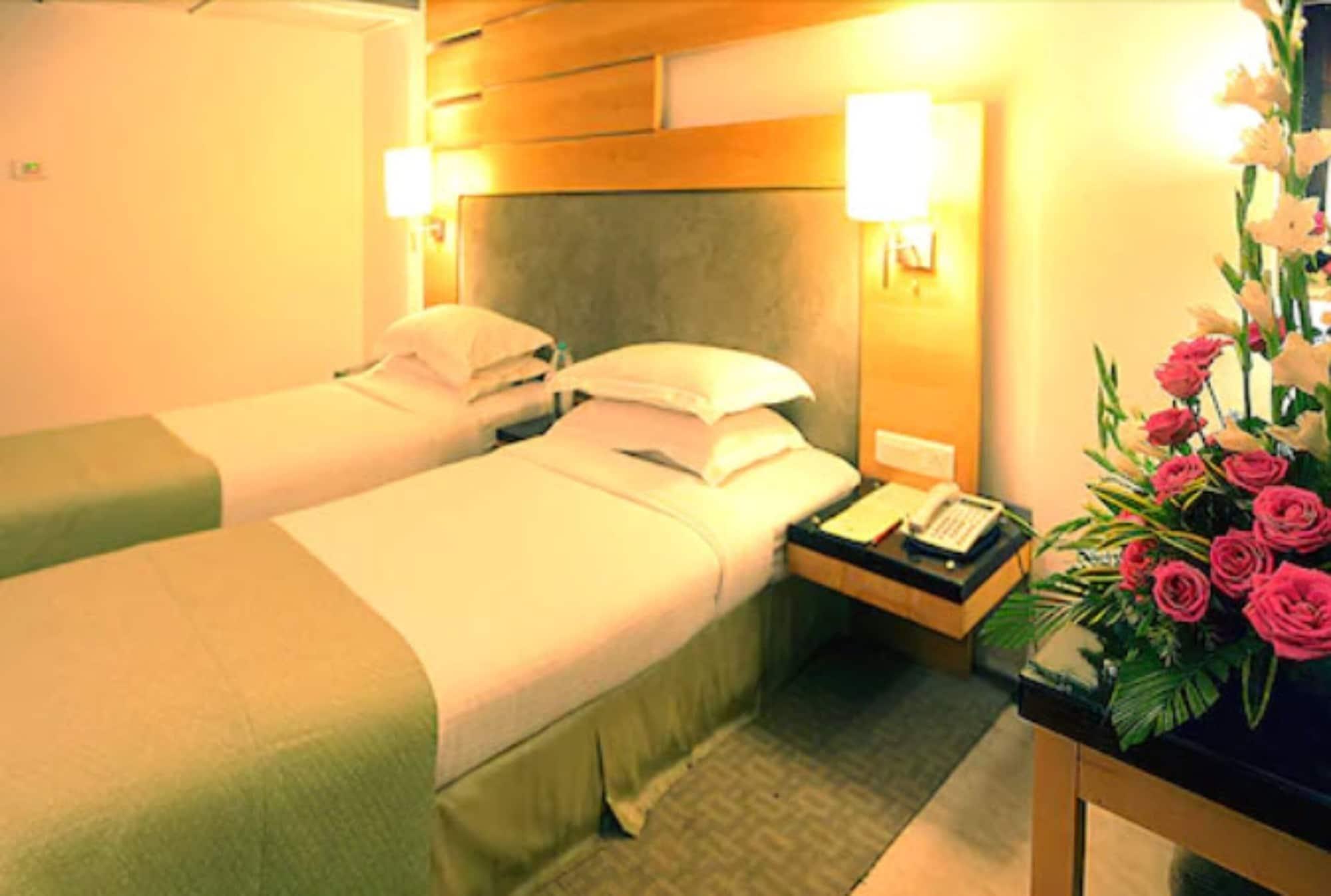 Hotel Peninsula Grand Bombay Esterno foto
