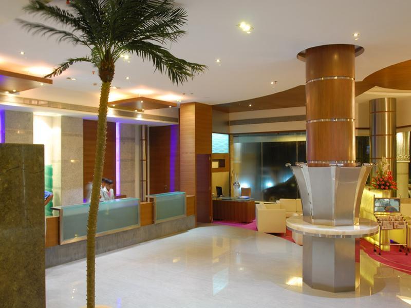 Hotel Peninsula Grand Bombay Esterno foto
