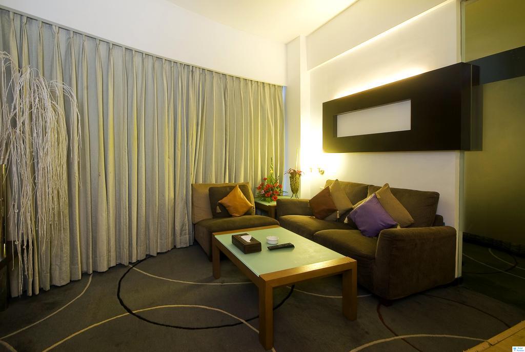 Hotel Peninsula Grand Bombay Esterno foto