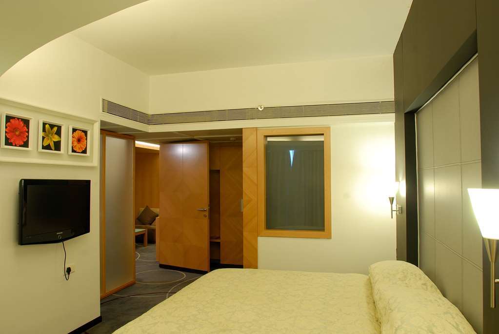Hotel Peninsula Grand Bombay Camera foto